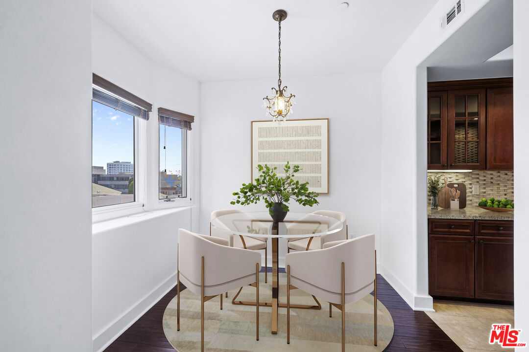155 N Hamilton Dr Unit: 402