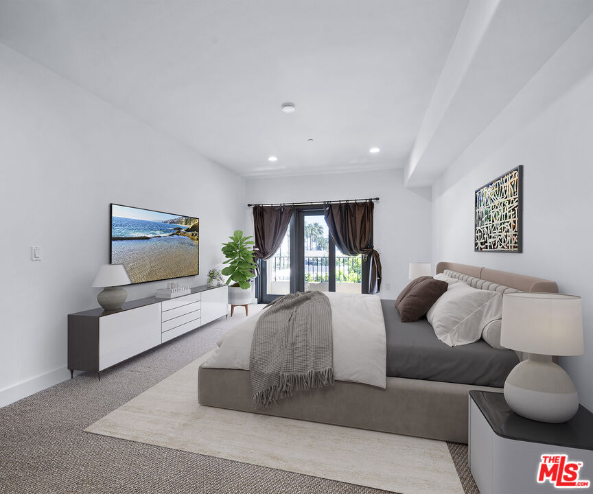 155 N Hamilton Dr Unit: 402