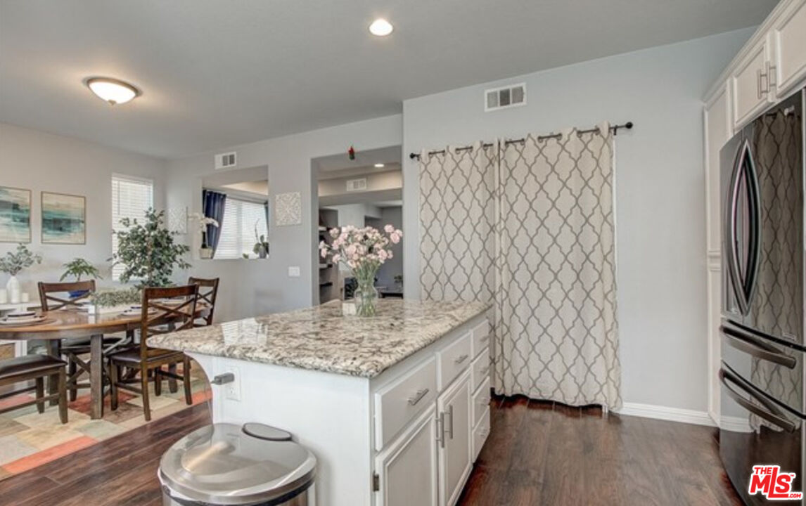 14418 Cobblestone Ln