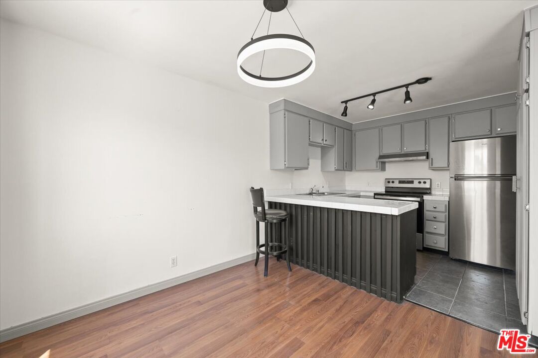 15015 Sherman Way Unit: 316