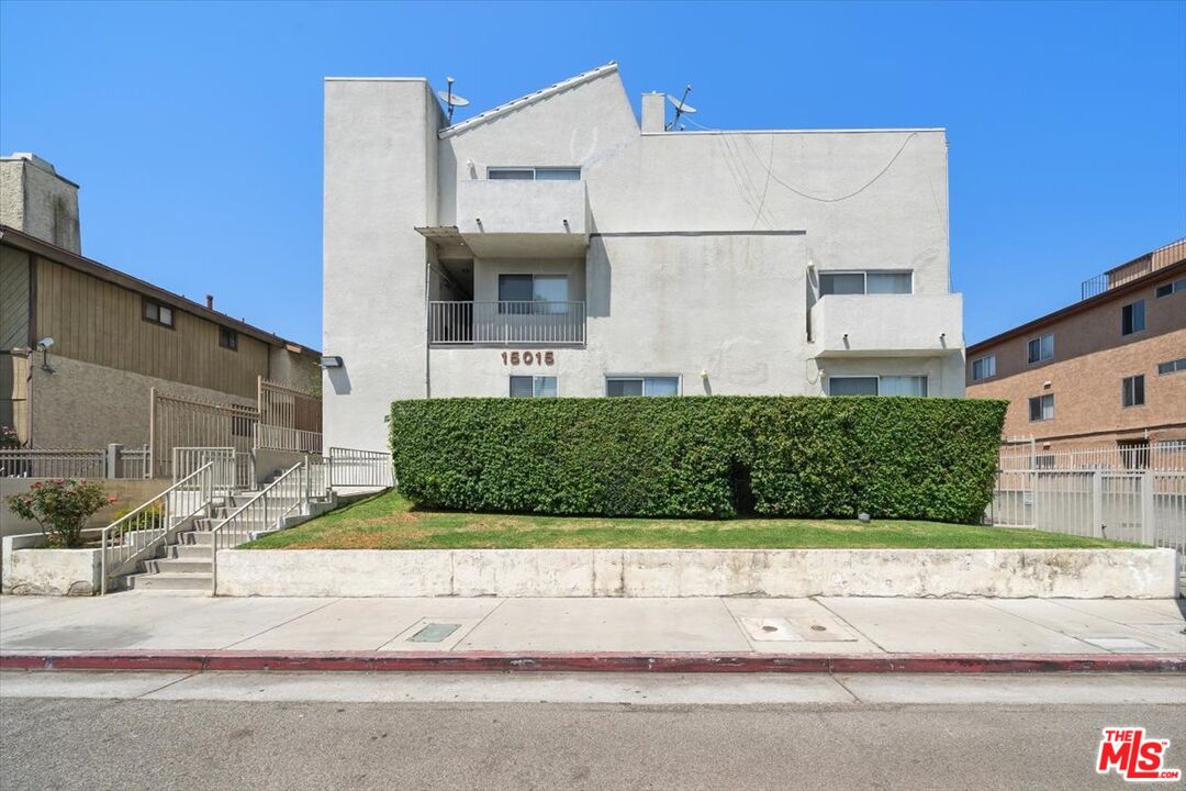 15015 Sherman Way Unit: 316