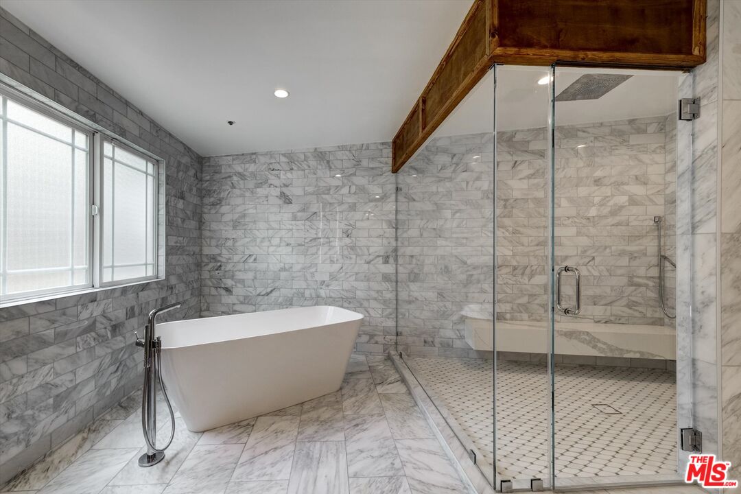 1754 Franklin Canyon Dr