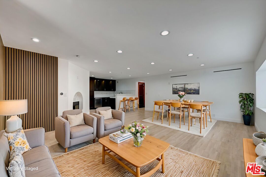 1754 Franklin Canyon Dr