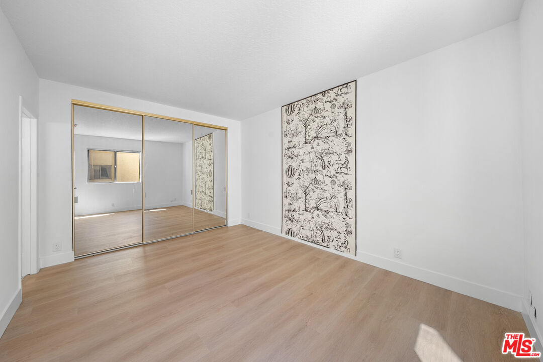 4444 Wilshire Blvd Unit: 206