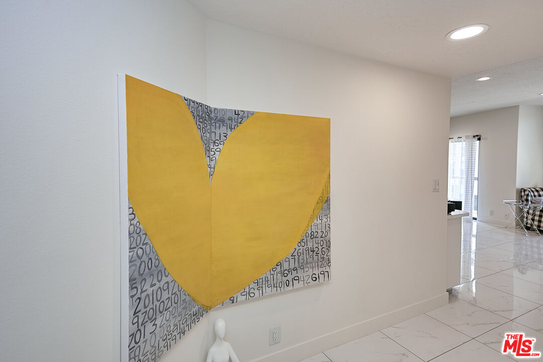 4444 Wilshire Blvd Unit: 206