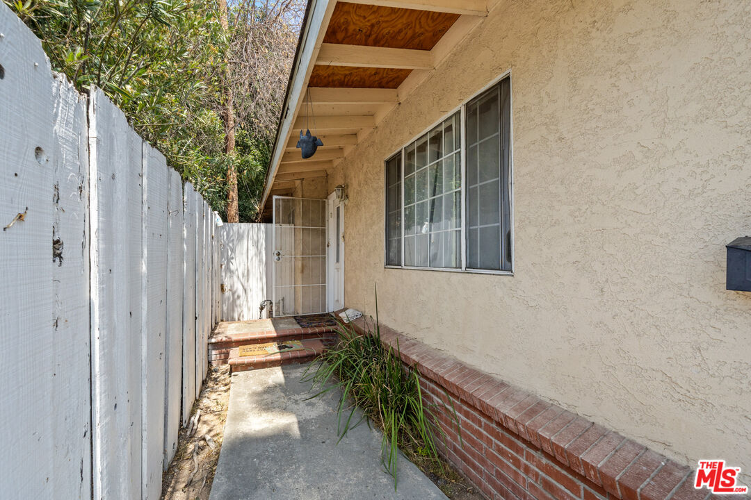 545 Stanton St