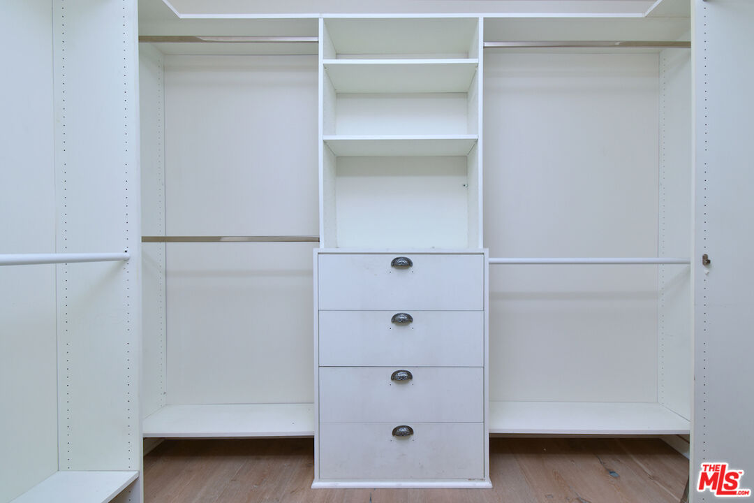 12841 Bloomfield St Unit: 306