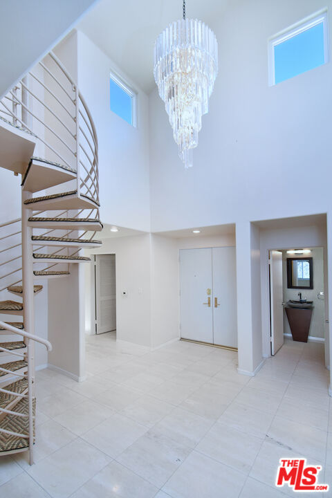 12841 Bloomfield St Unit: 306