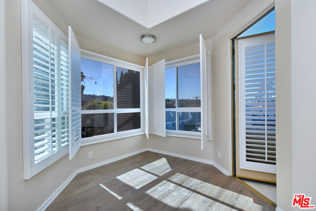 12841 Bloomfield St Unit: 306