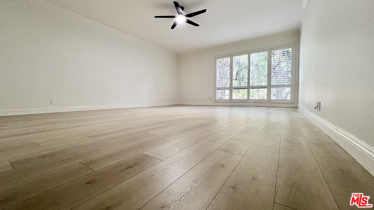 1124 N Kings Rd Unit: 103