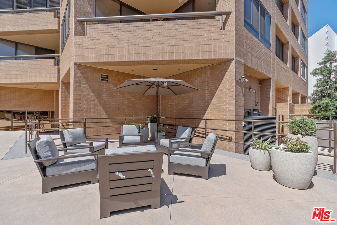 10430 WILSHIRE BLVD Unit: 2001