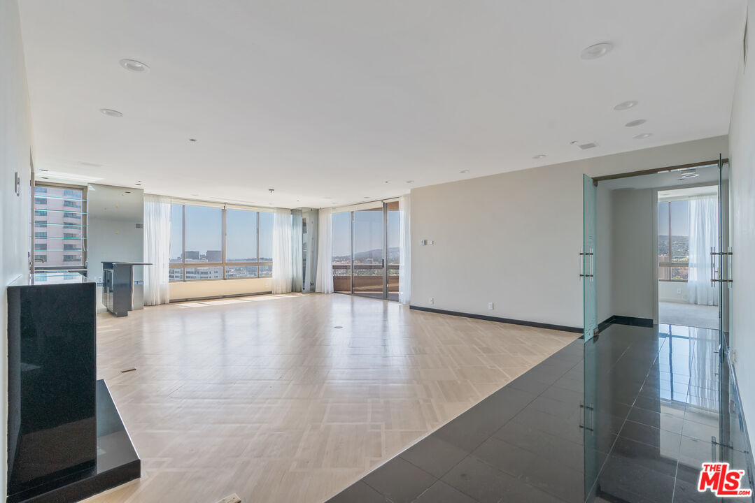 10430 WILSHIRE BLVD Unit: 2001