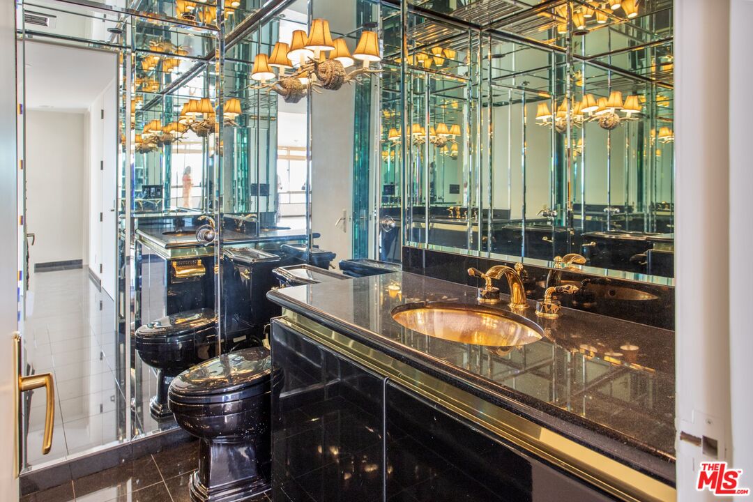 10430 WILSHIRE BLVD Unit: 2001