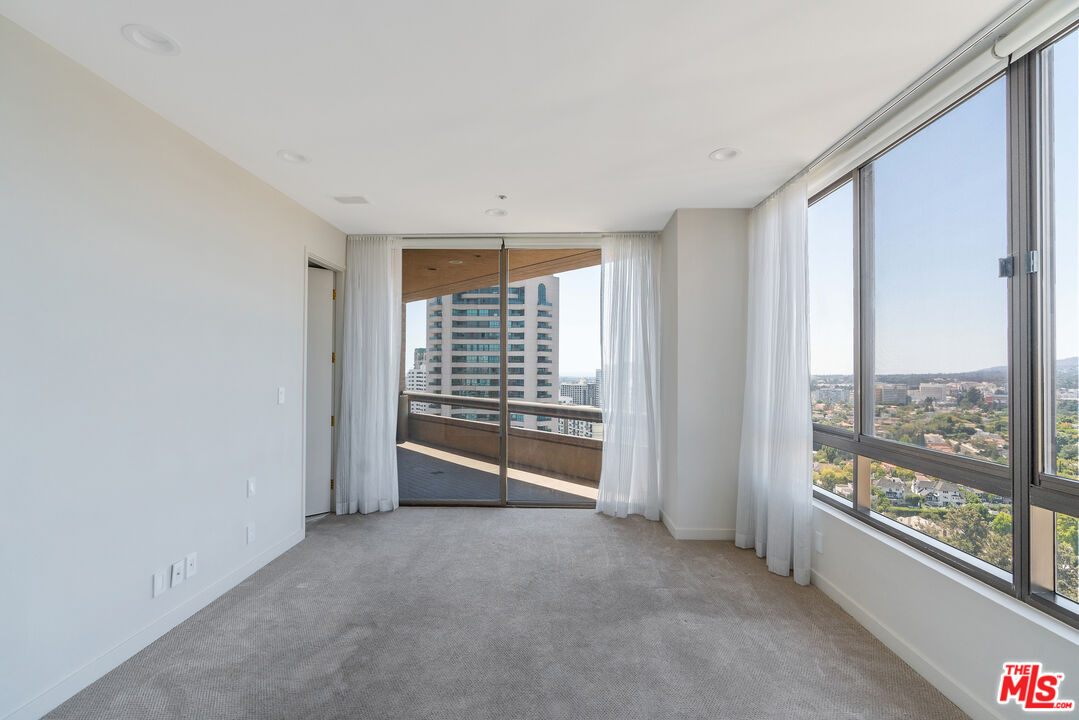10430 WILSHIRE BLVD Unit: 2001