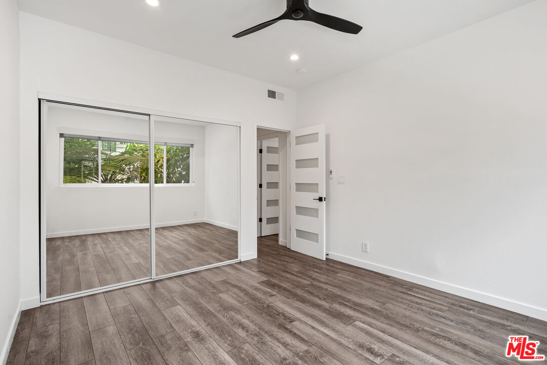 9000 Cynthia St Unit: 205