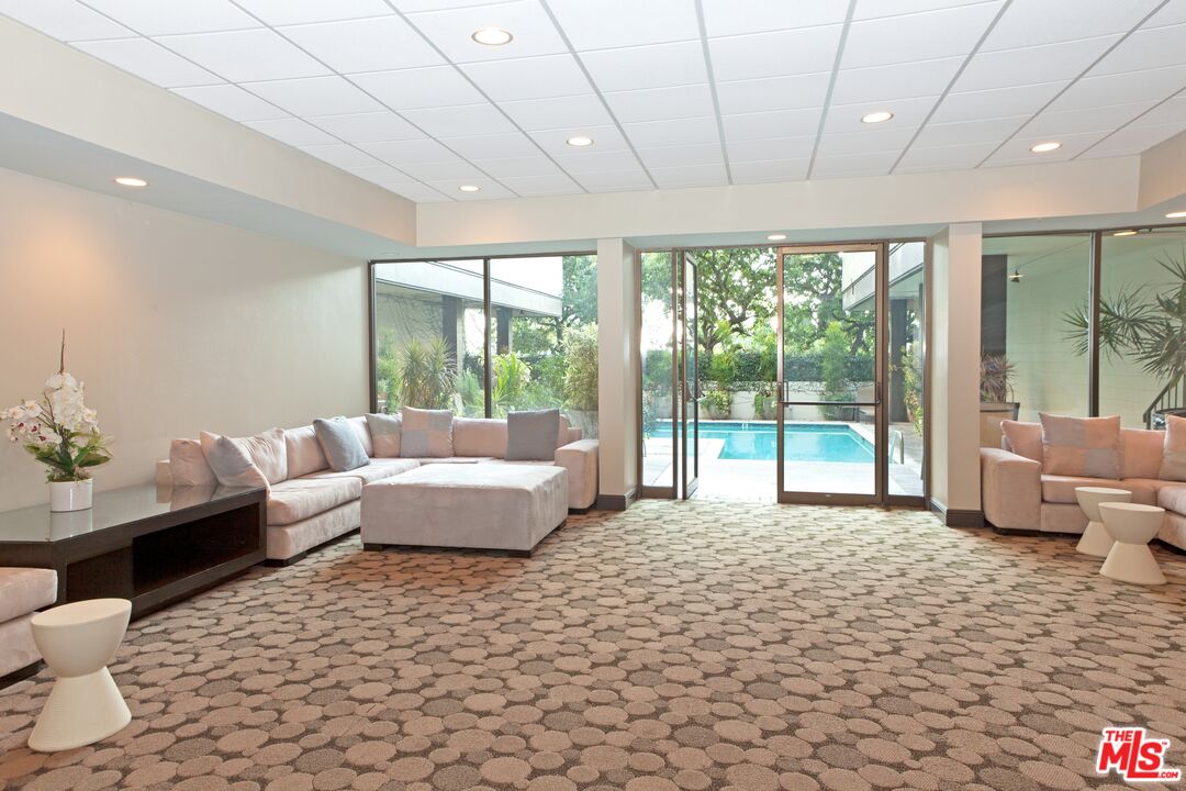 9000 Cynthia St Unit: 205