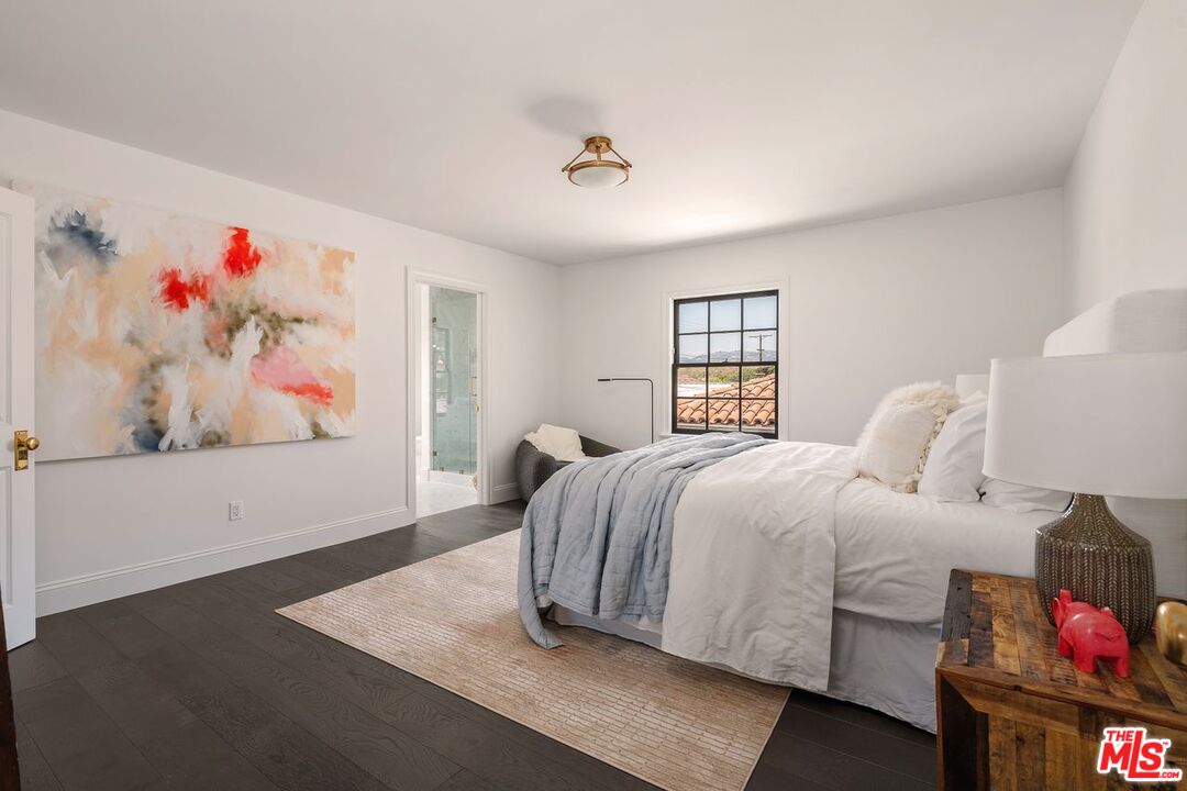 223 S Alta Vista Blvd