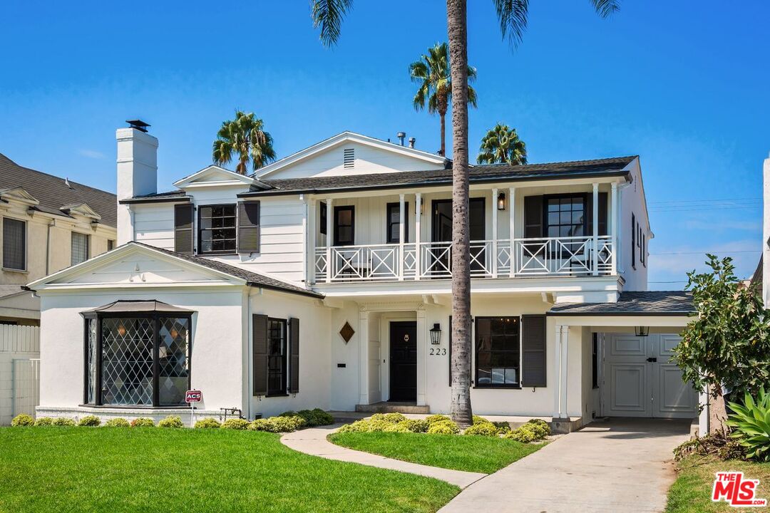 223 S Alta Vista Blvd