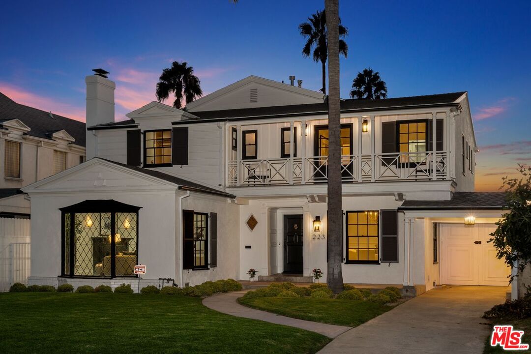 223 S Alta Vista Blvd