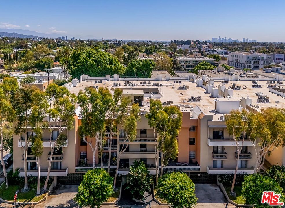 750 N Kings Rd Unit: 120