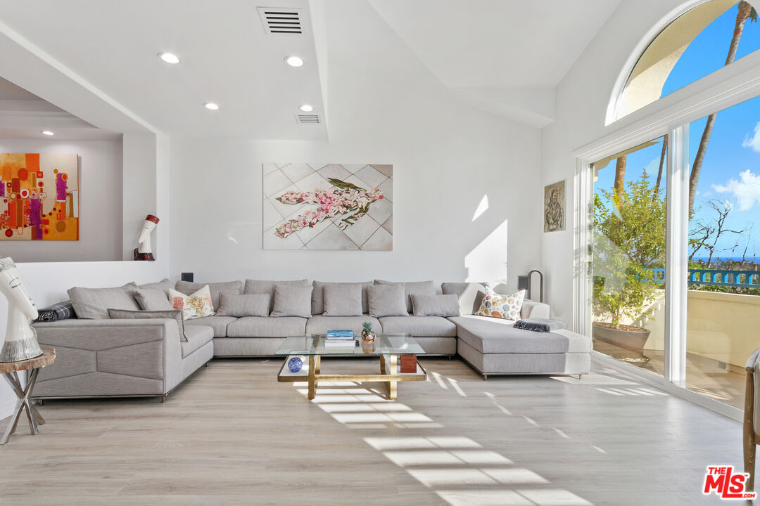 6463 Zuma View Pl Unit: 167