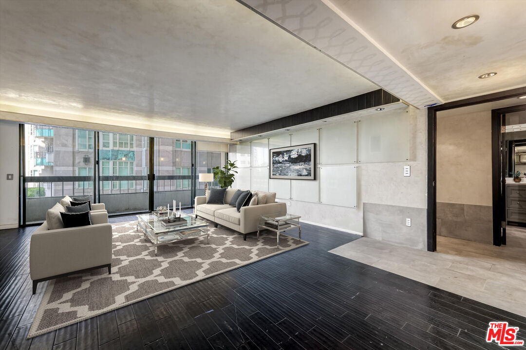 10590 Wilshire Blvd Unit: 504