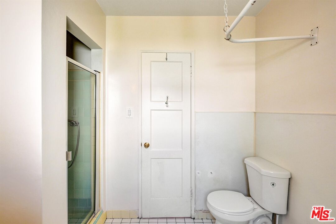 2511 Castle Heights Ave