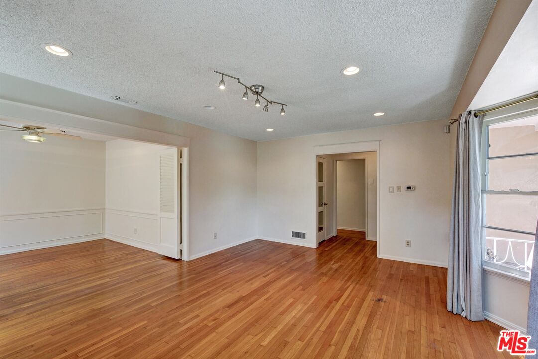 2511 Castle Heights Ave