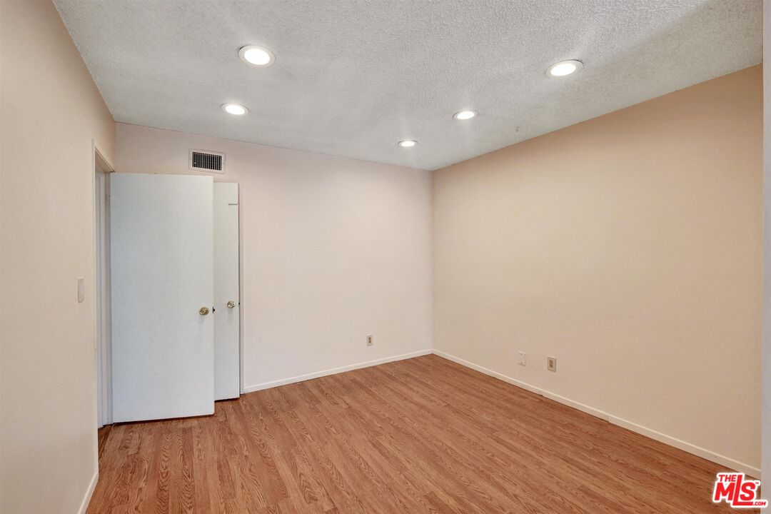 2511 Castle Heights Ave