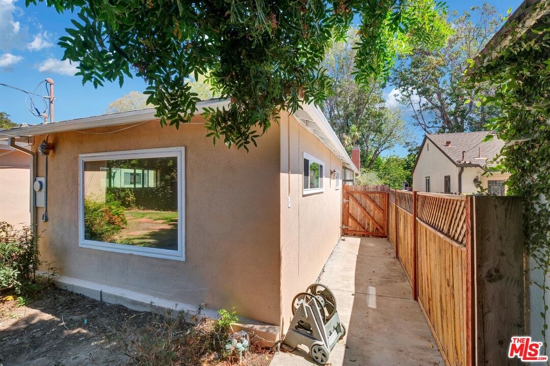 2511 Castle Heights Ave