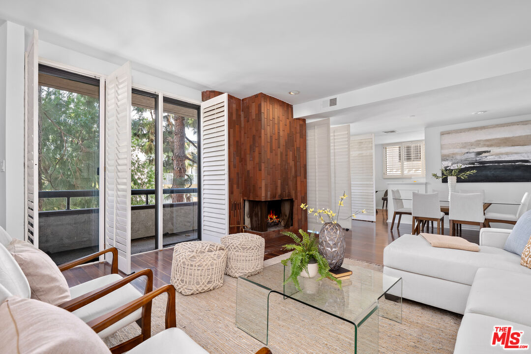 11982 Kiowa Ave Unit: 203