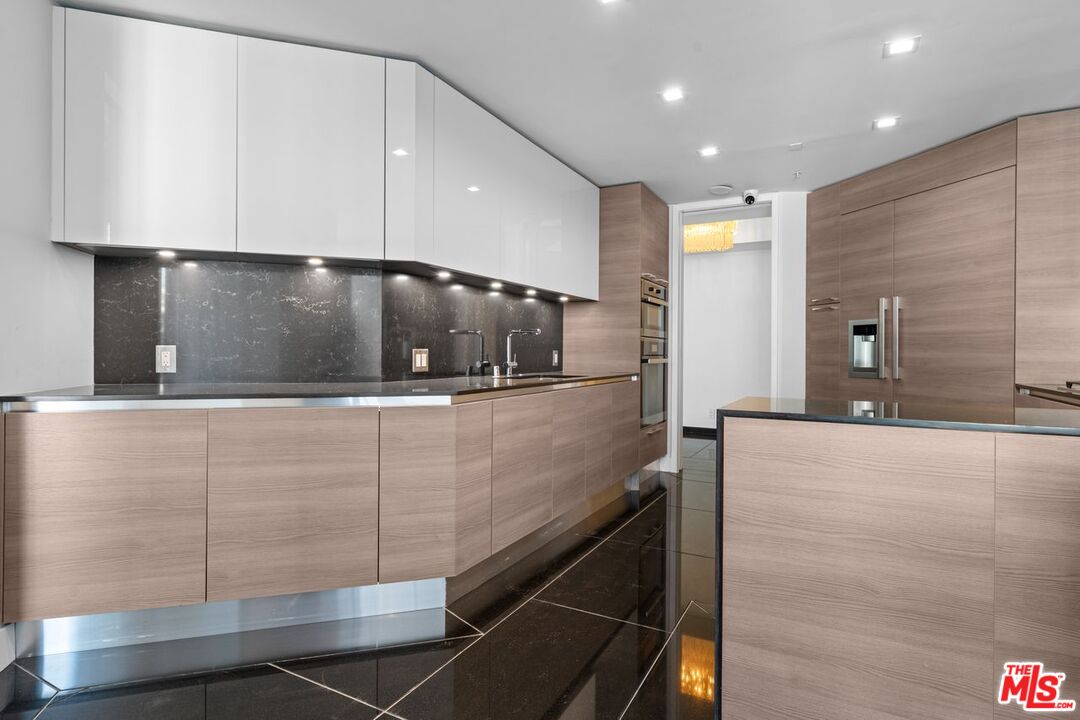 10490 Wilshire Blvd Unit: 1004