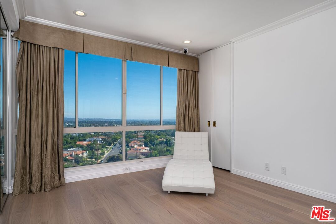 10490 Wilshire Blvd Unit: 1004