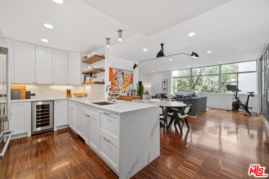 7960 Selma Ave Unit: 209