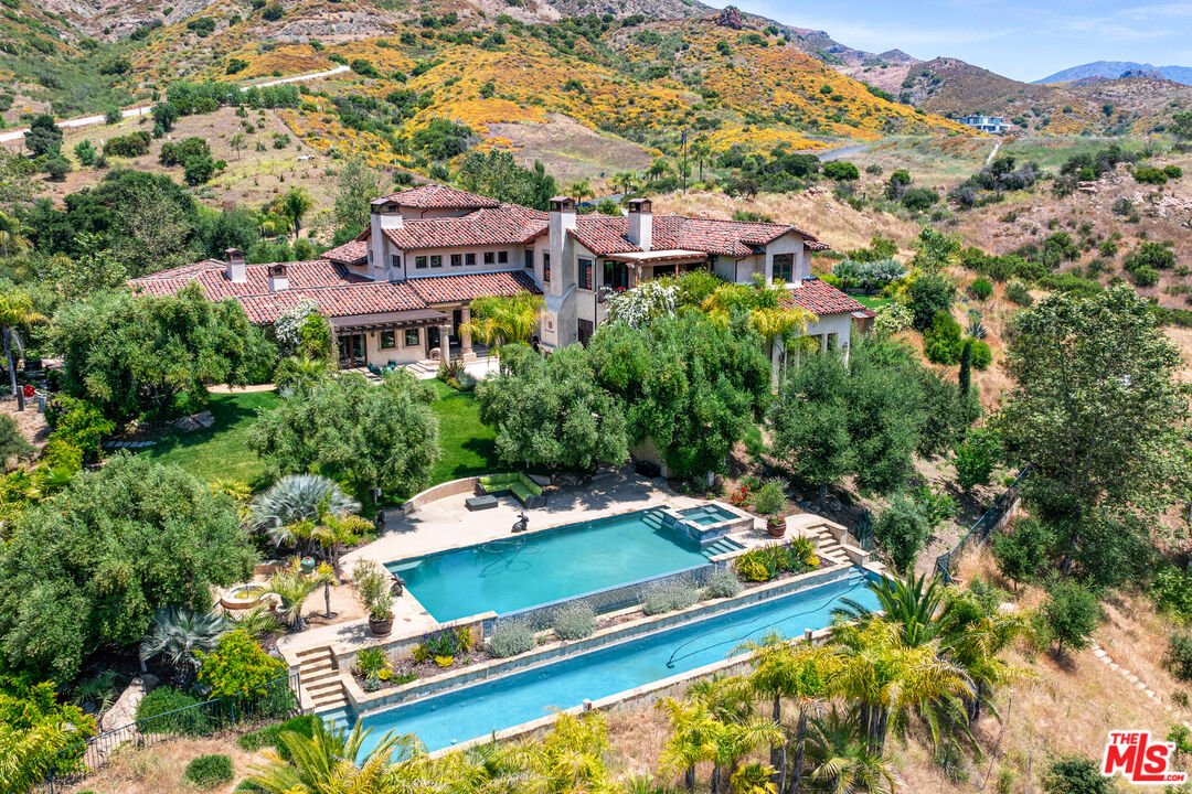 31823 Lobo Canyon Rd