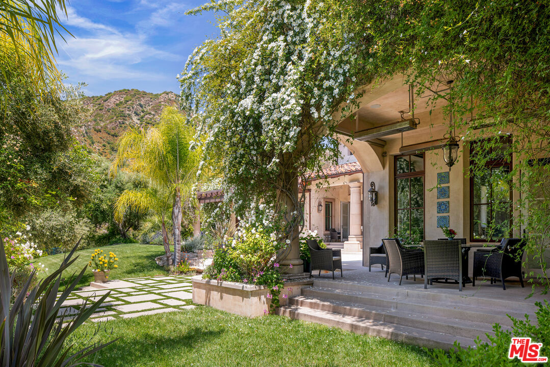 31823 Lobo Canyon Rd