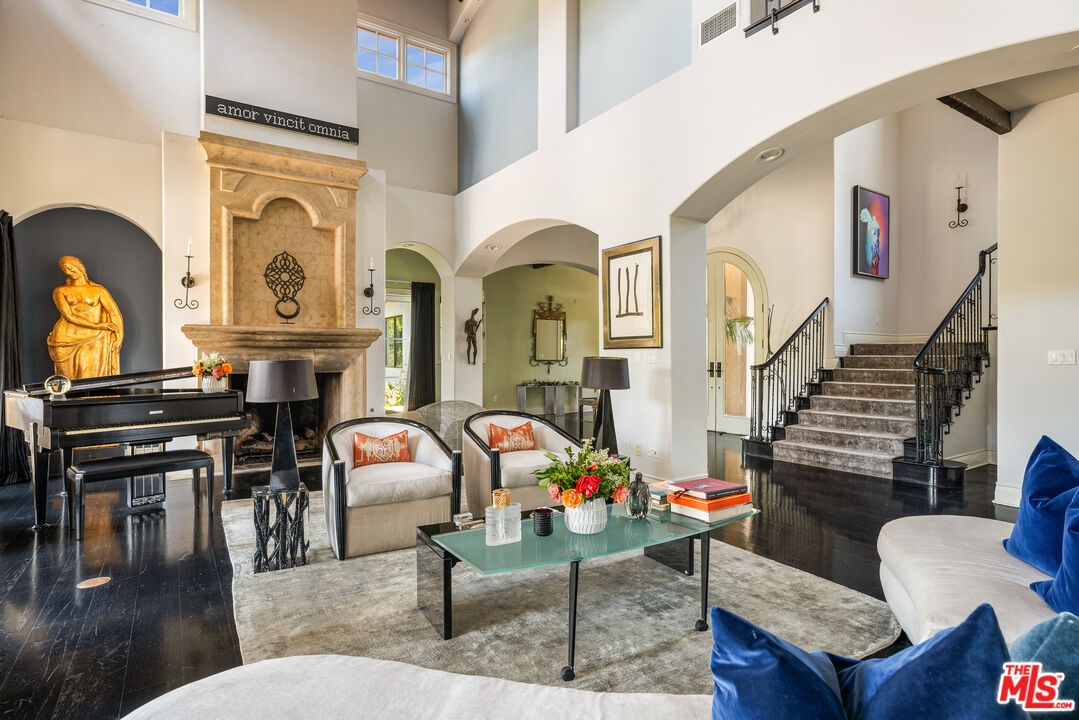 31823 Lobo Canyon Rd