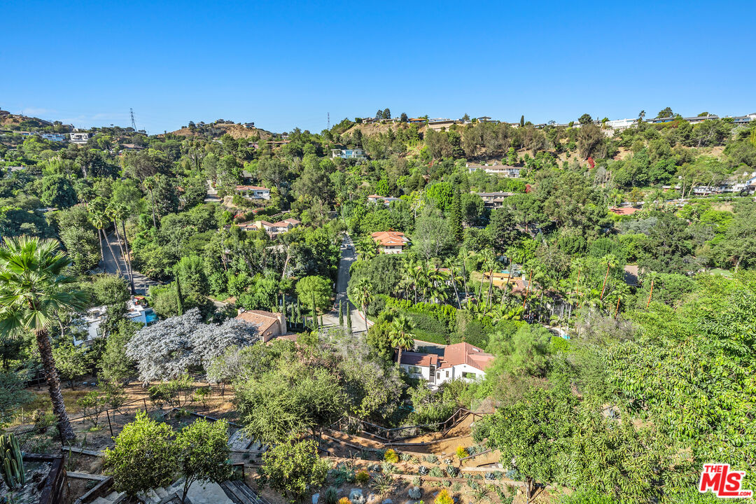 2444 Carman Crest Dr