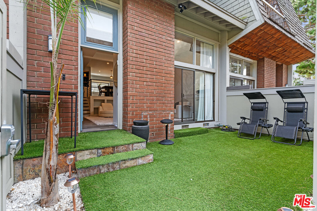 4360 Glencoe Ave Unit: 2