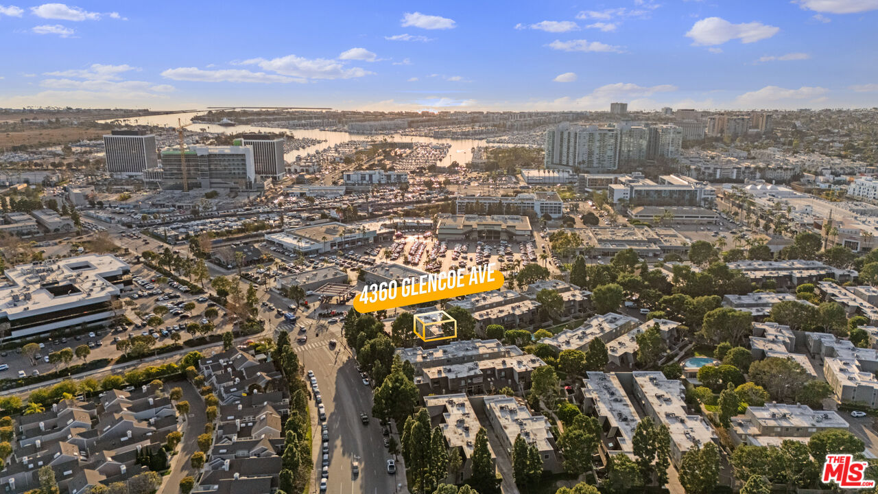 4360 Glencoe Ave Unit: 2