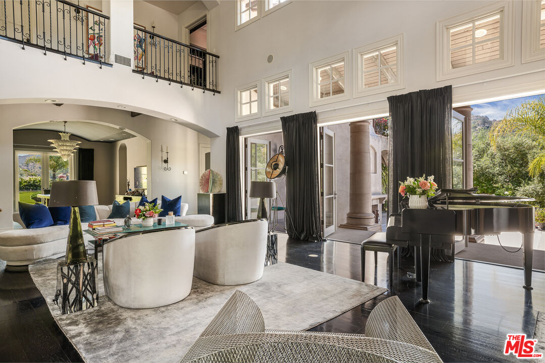 31823 Lobo Canyon Rd