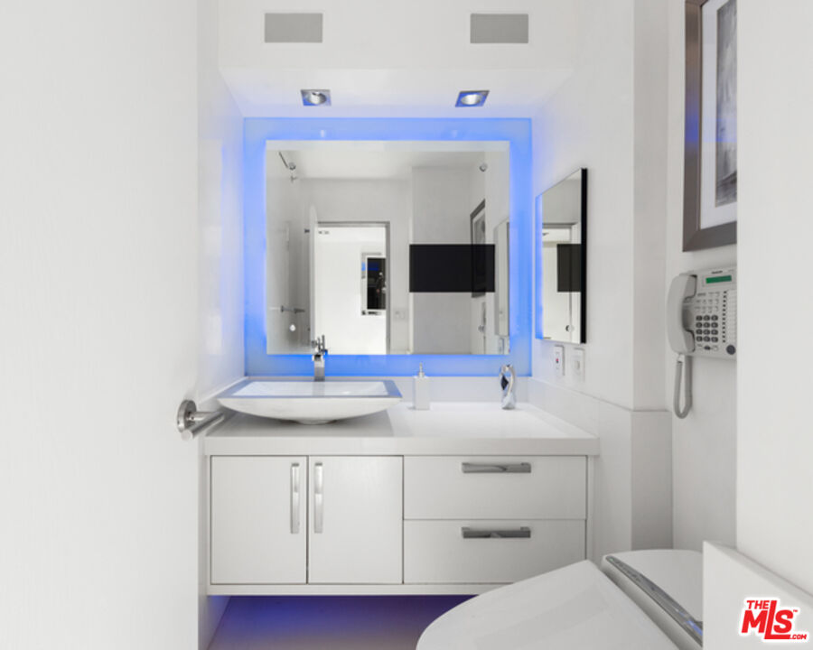 201 Ocean Ave Unit: 1604P