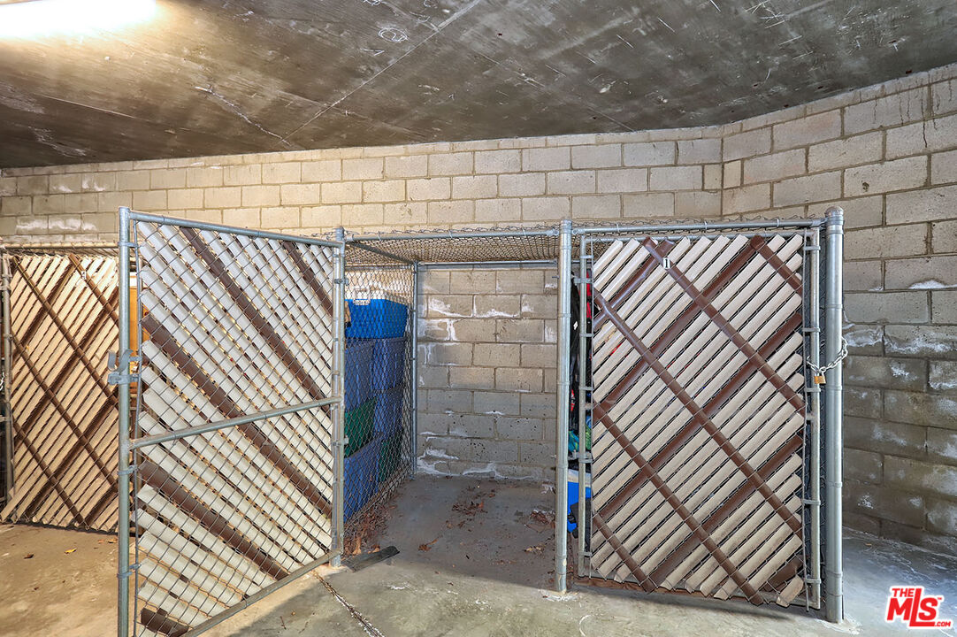 4643 E 4th St Unit: 22