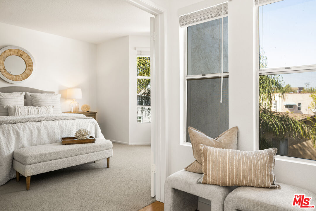 4643 E 4th St Unit: 22