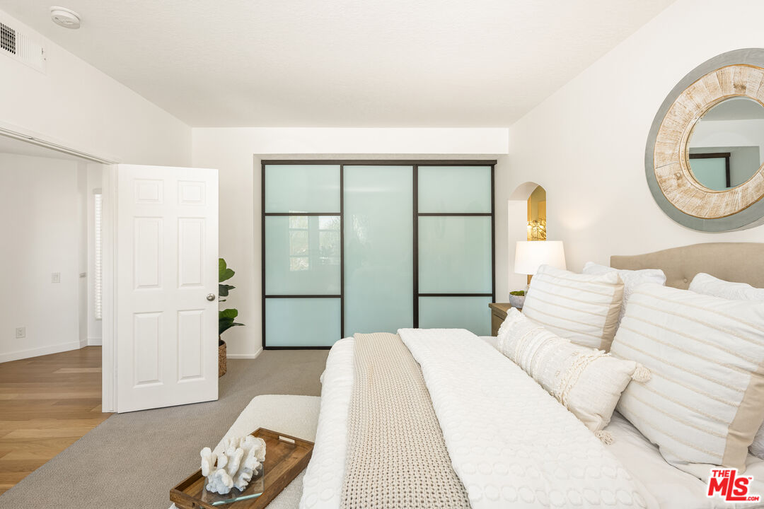 4643 E 4th St Unit: 22