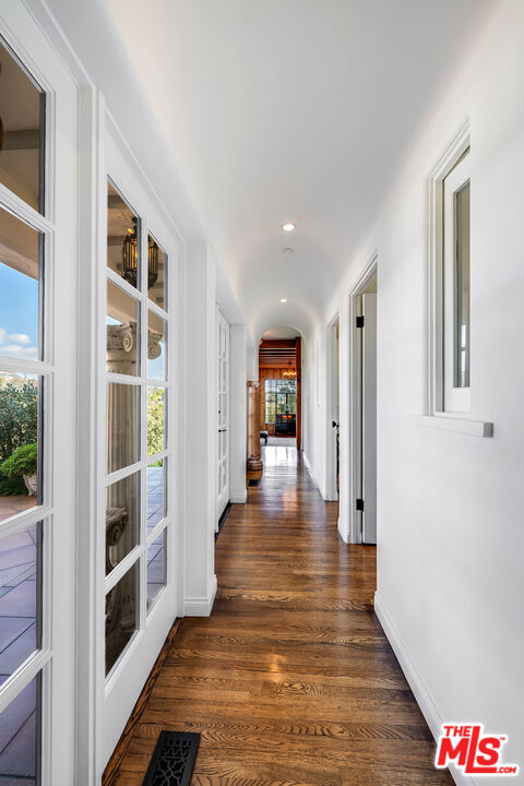 1046 Chautauqua Blvd