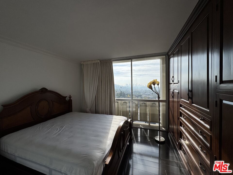 4411 Los Feliz Blvd Unit: 1205