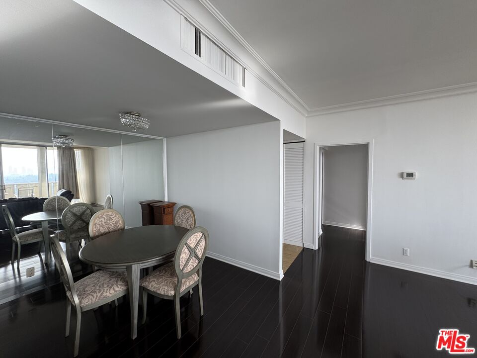 4411 Los Feliz Blvd Unit: 1205