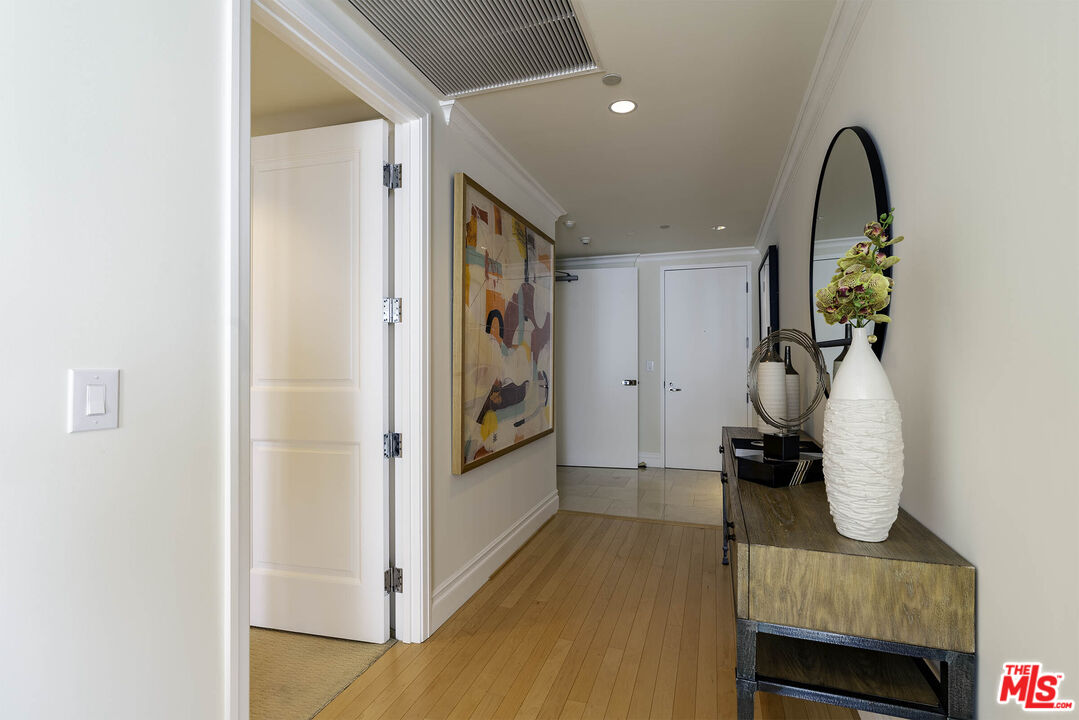 10727 Wilshire Blvd Unit: 806