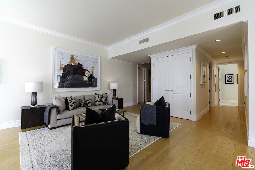 10727 Wilshire Blvd Unit: 806